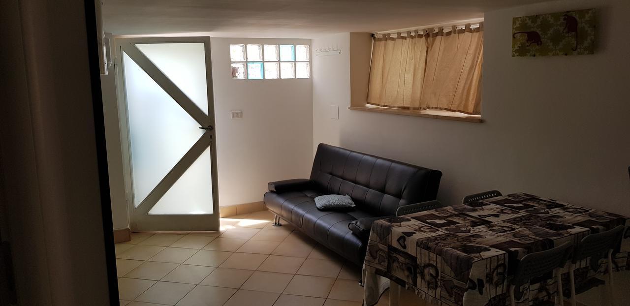 Beckye Apartment แตร์ราชินา ภายนอก รูปภาพ